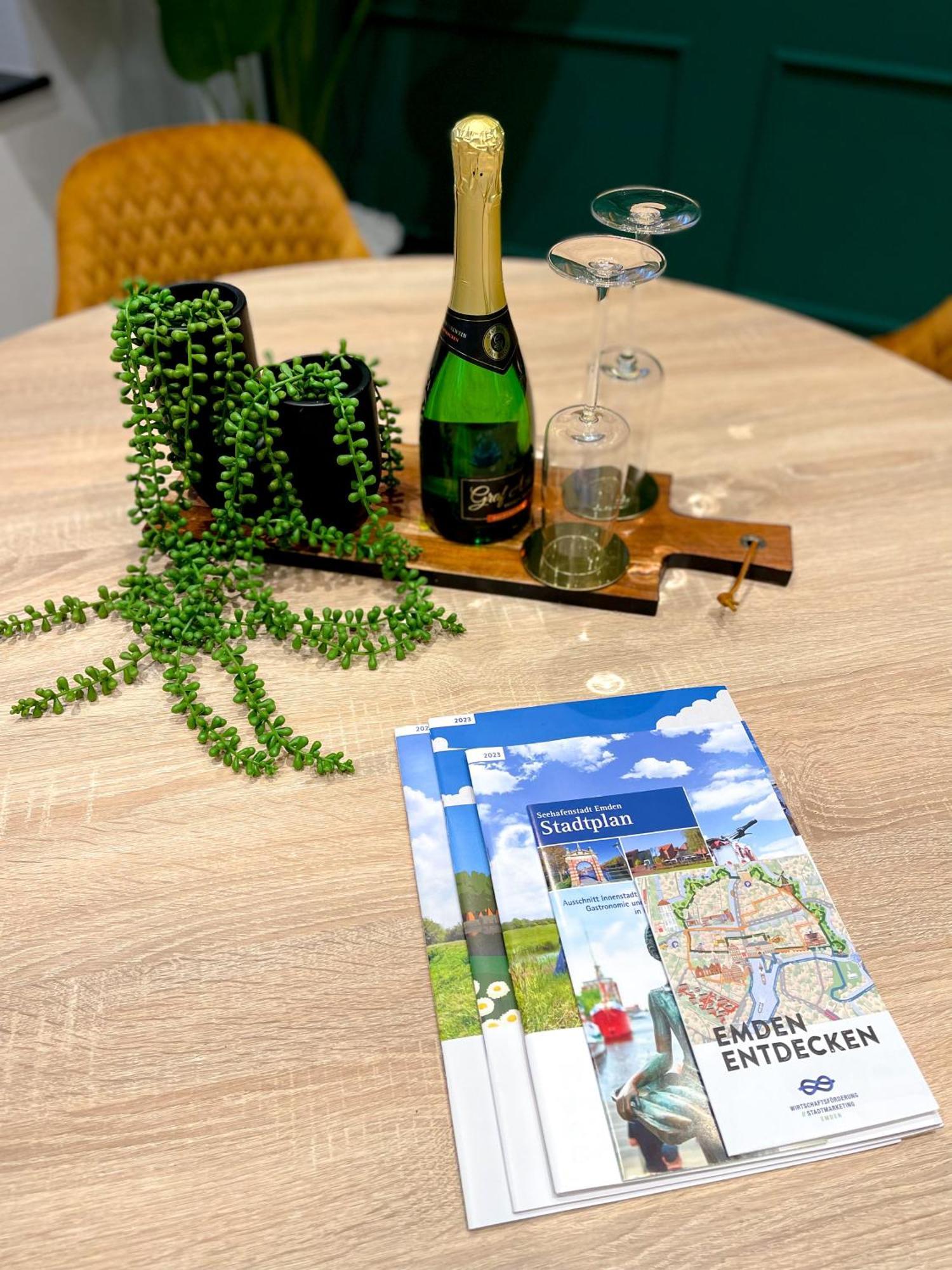 Ferienwohnung Domizil Am Delft II Эмден Экстерьер фото